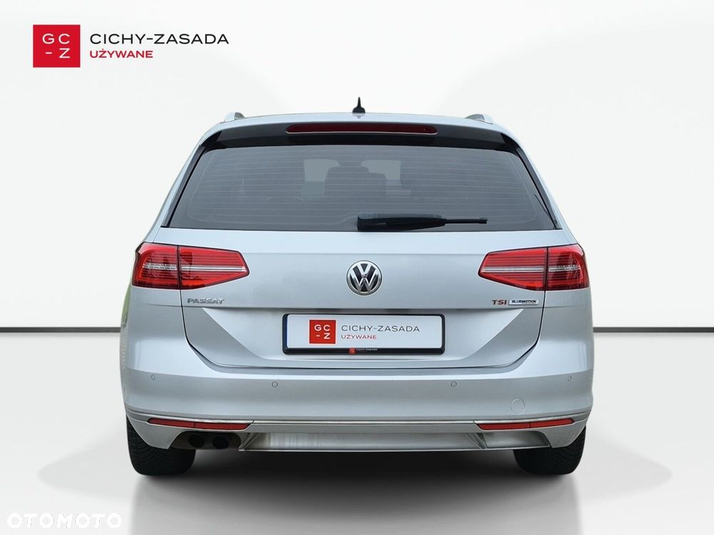 Volkswagen Passat Variant 1.8 TSI BMT Highline DSG - 4