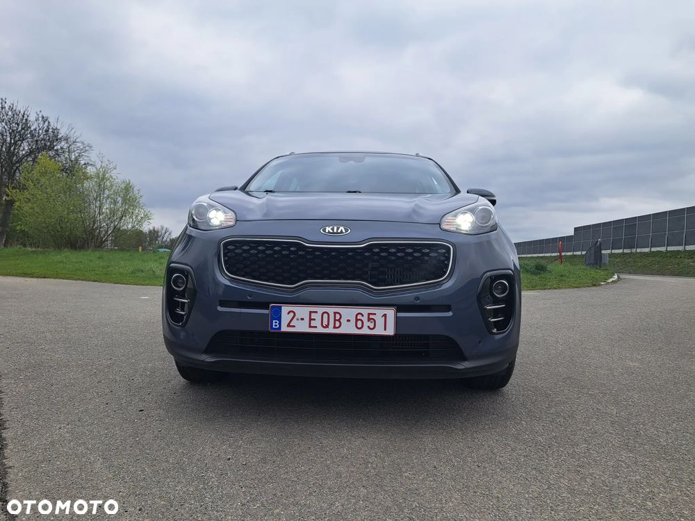 Kia Sportage 2.0 CRDI 4WD Automatik Dream-Team Edition - 39