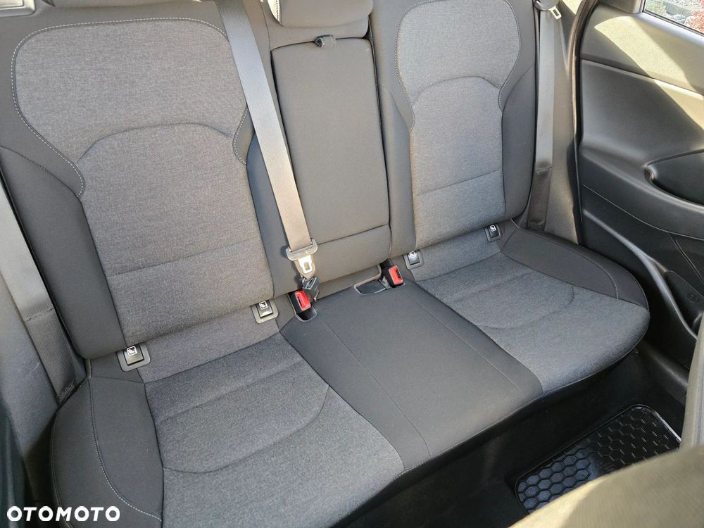 Hyundai i30 1.5 DPI Smart - 25