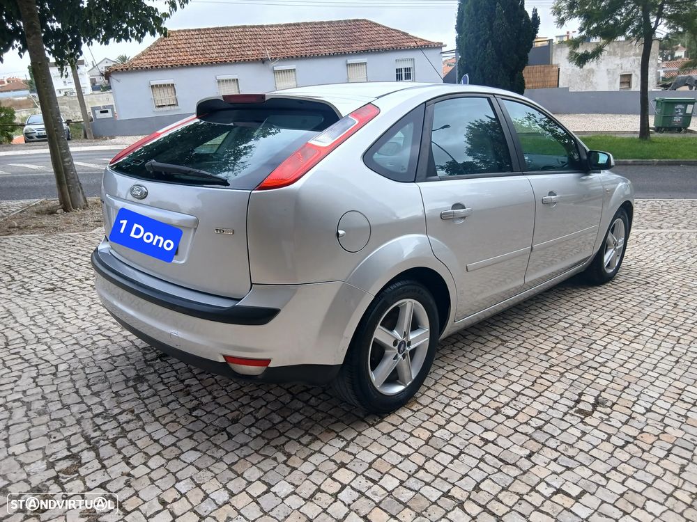 Ford Focus 1.6 TDCi Ghia - 4