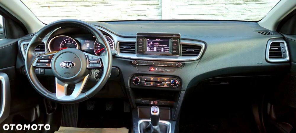Kia Ceed 1.4 Attract - 8