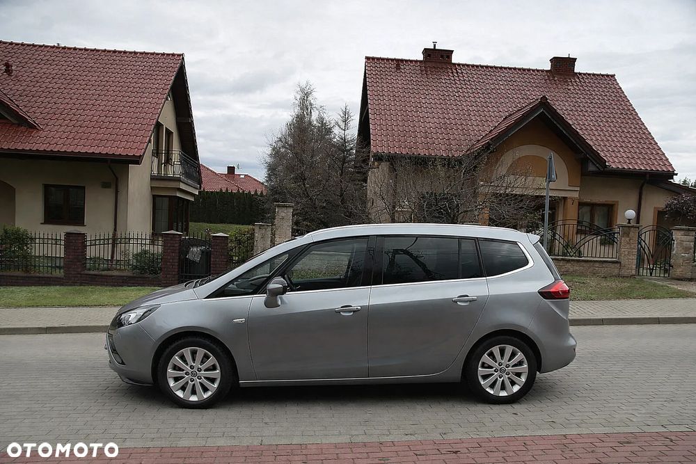 Opel Zafira 1.6 T SIDI Cosmo S&S - 5