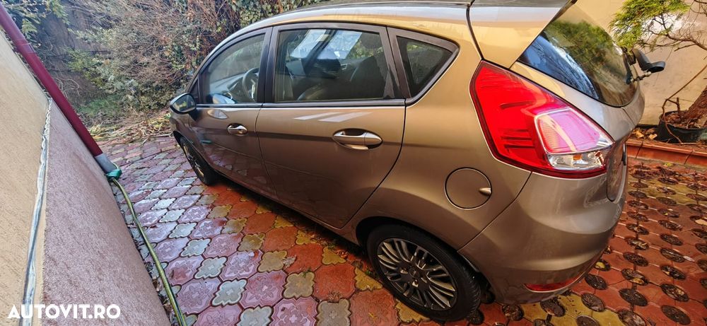 Ford Fiesta - 5