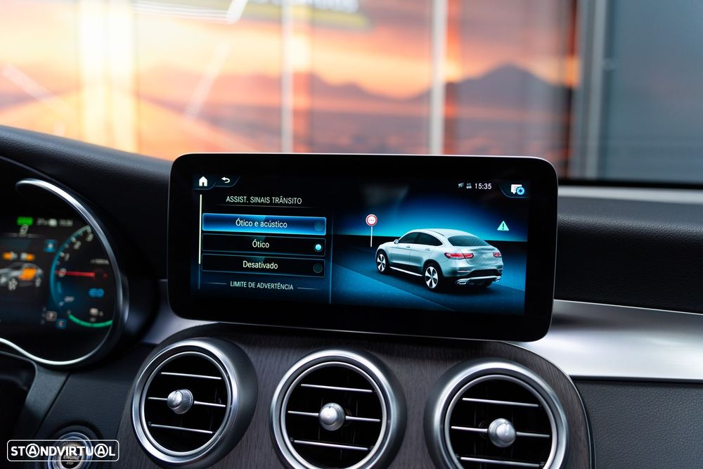 Mercedes-Benz GLC 300 e Coupe 4Matic 9G-TRONIC AMG Line - 18