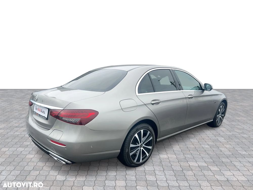 Mercedes-Benz E 2021 photo 5
