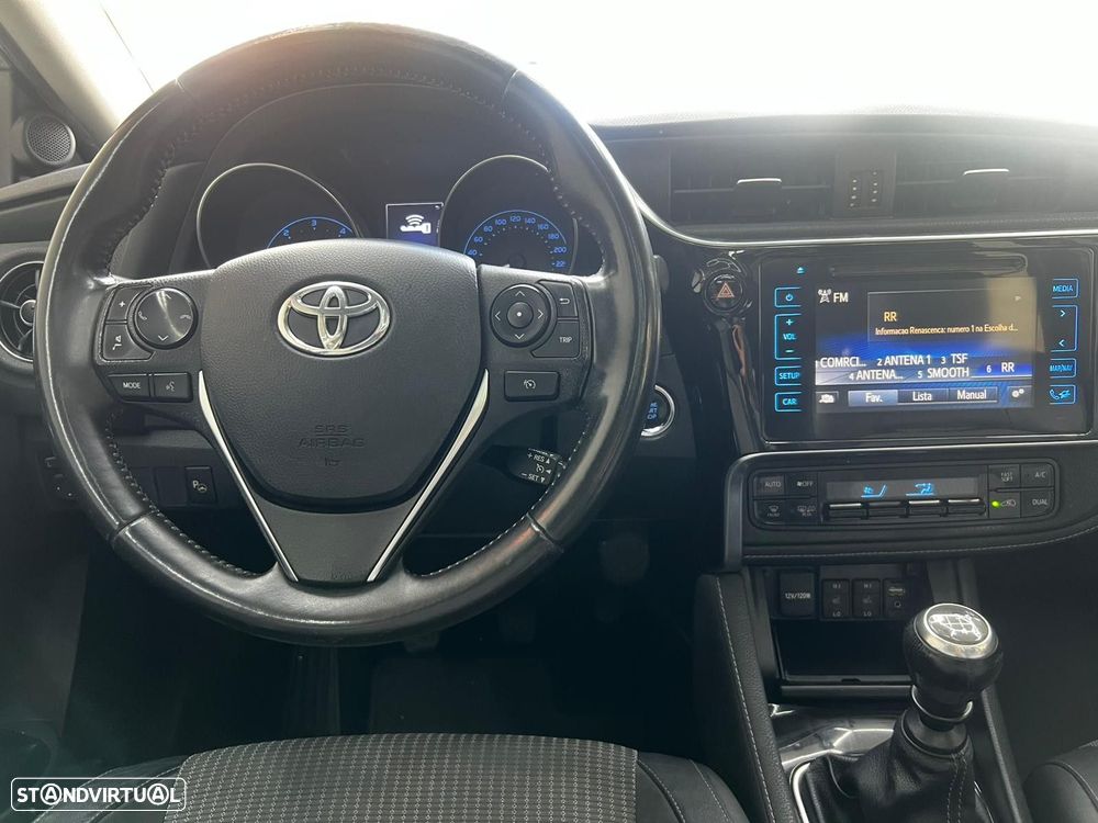 Toyota Auris Touring Sports 1.6 D-4D Exclusive+Navi - 21