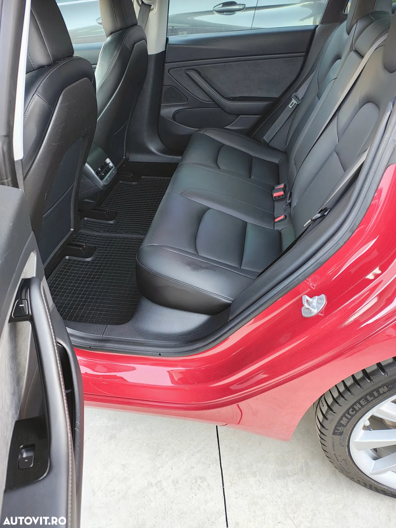Tesla Model 3 Standard Reichweite Plus Hinterradantrieb - 14