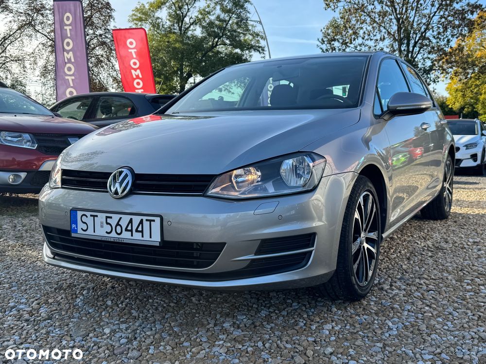 Volkswagen Golf - 2