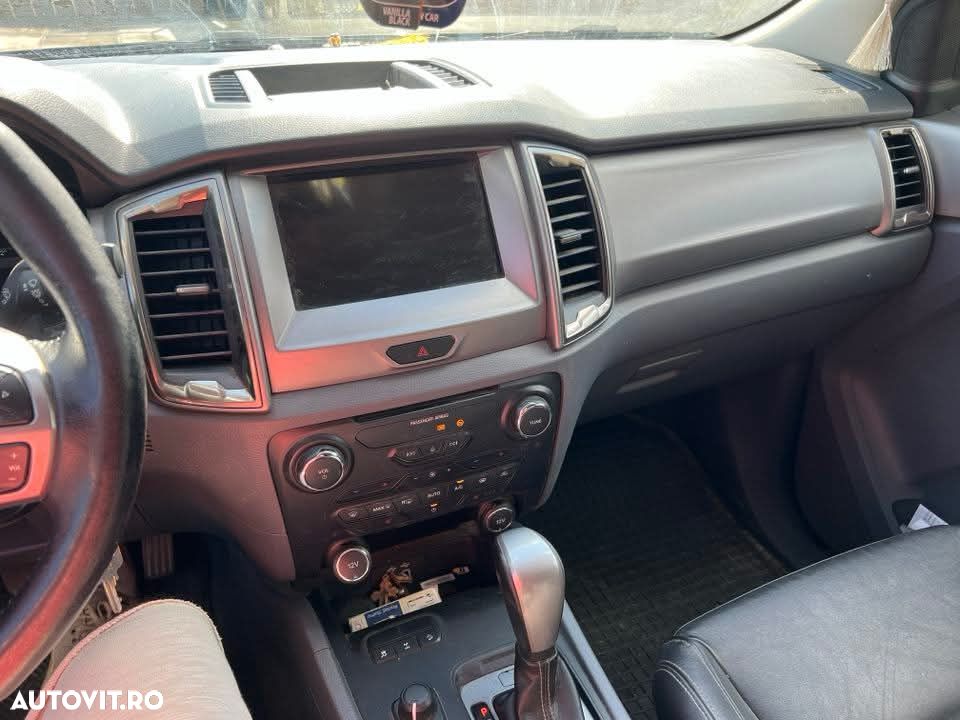 Ford Ranger 4x4 Cabina Dubla LIMITED Aut. - 6