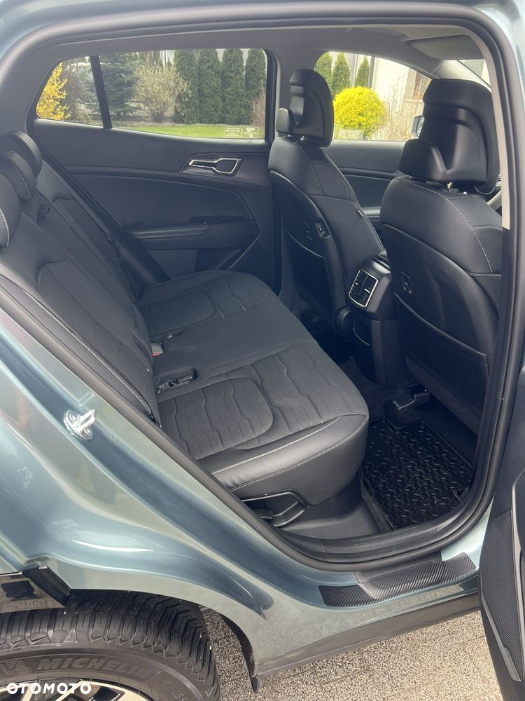 Kia Sportage 1.6 T-GDI HEV Business Line 2WD - 16