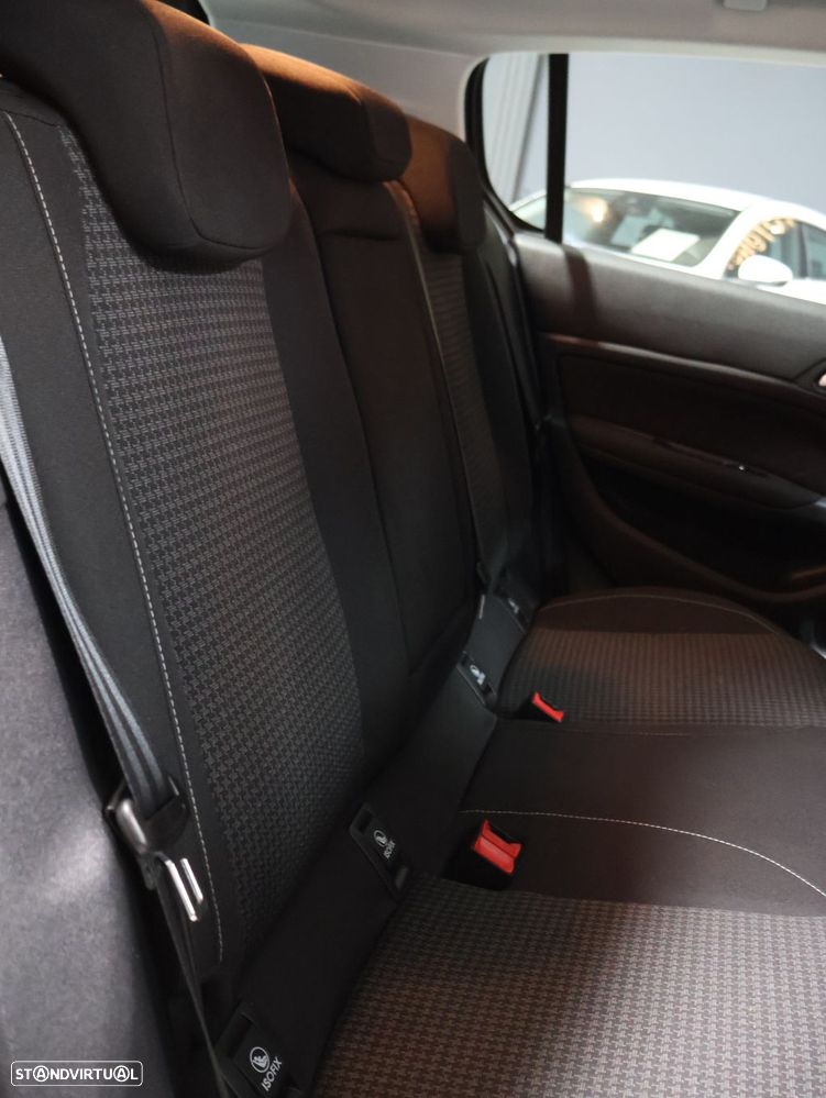Peugeot 308 1.5 BlueHDi Style EAT8 - 9