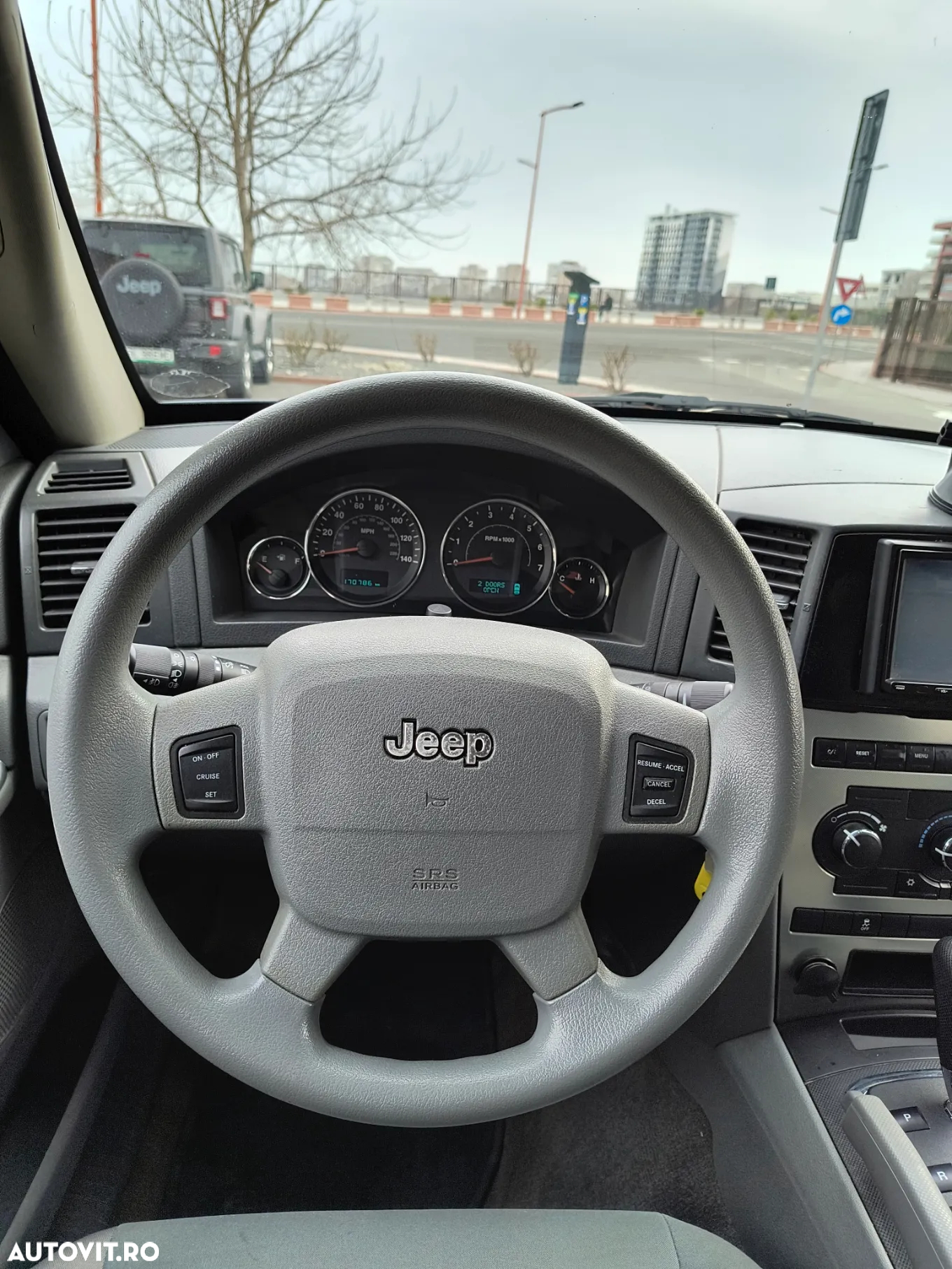 Jeep Grand Cherokee - 6