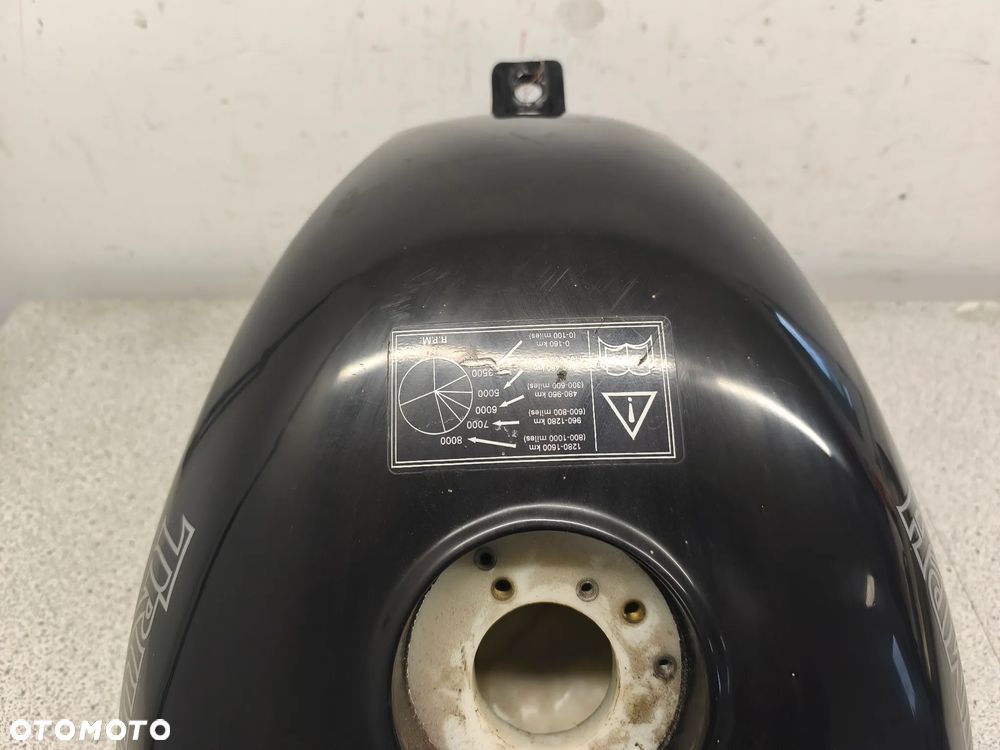 Bak, zbiornik paliwa Triumph Daytona 955i 955 - 15