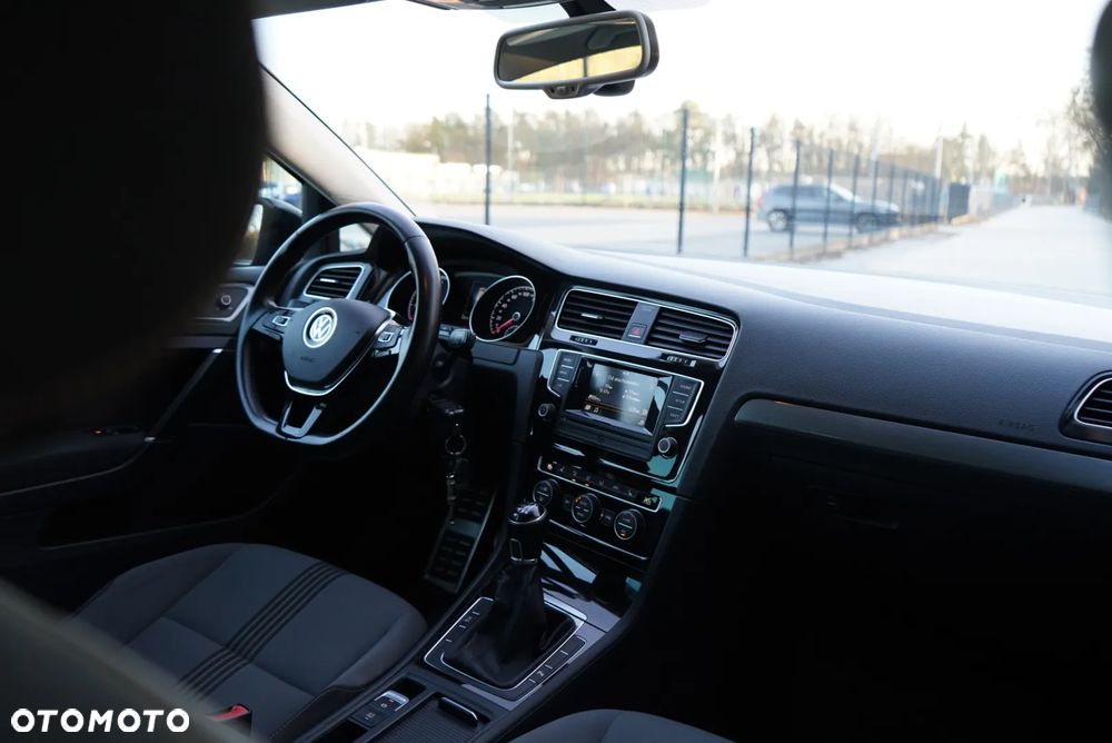 Volkswagen Golf 1.2 TSI BlueMotion Technology Allstar - 11