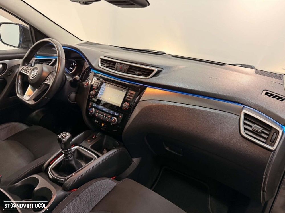 Nissan Qashqai 1.5 dCi N-Connecta - 11