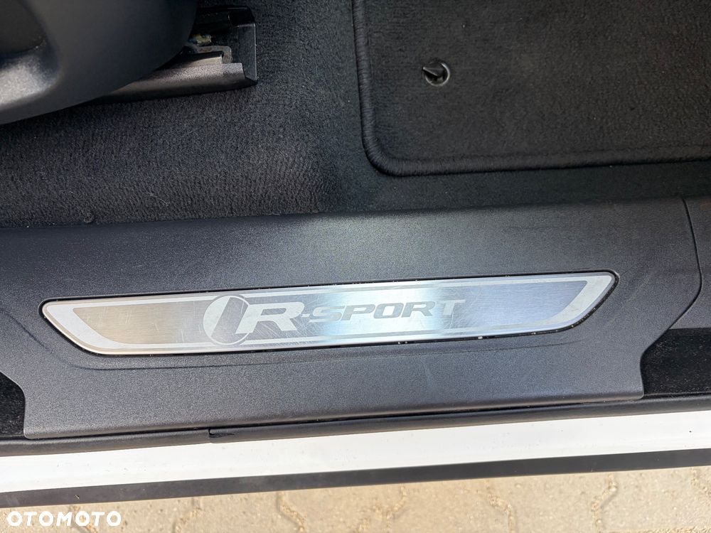 Jaguar F-Pace 2.0 i4D AWD R-Sport - 30