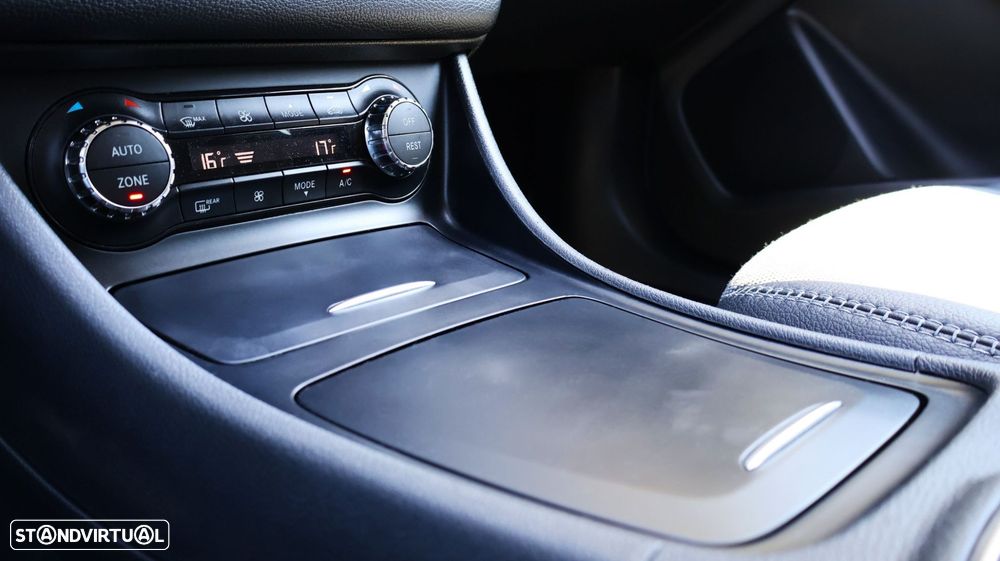Mercedes-Benz GLA 220 d - 35