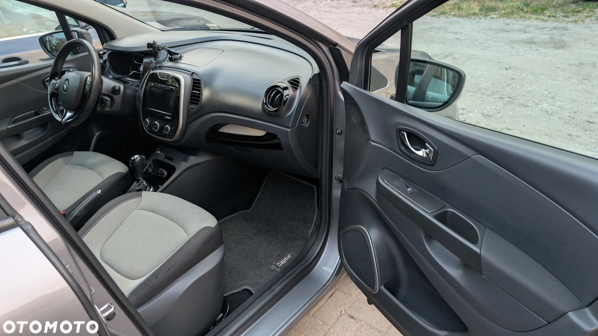 Renault Captur 1.2 TCe Intens EDC - 16