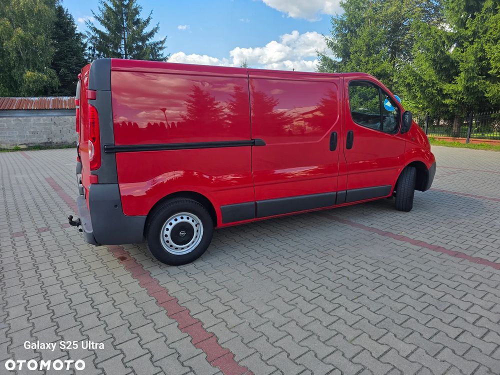 Opel Vivaro - 8