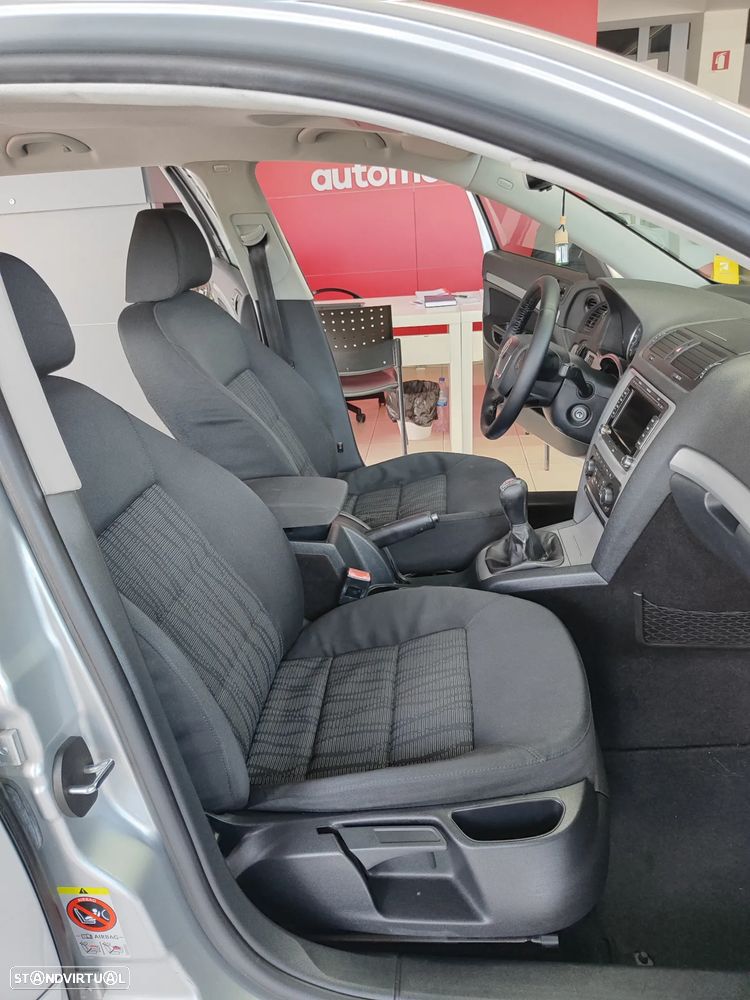 Skoda Octavia Break 2.0 TDI Elegance - 19