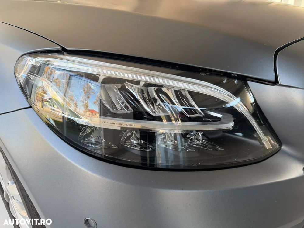 Mercedes-Benz C 180 Coupe AMG Line - 12