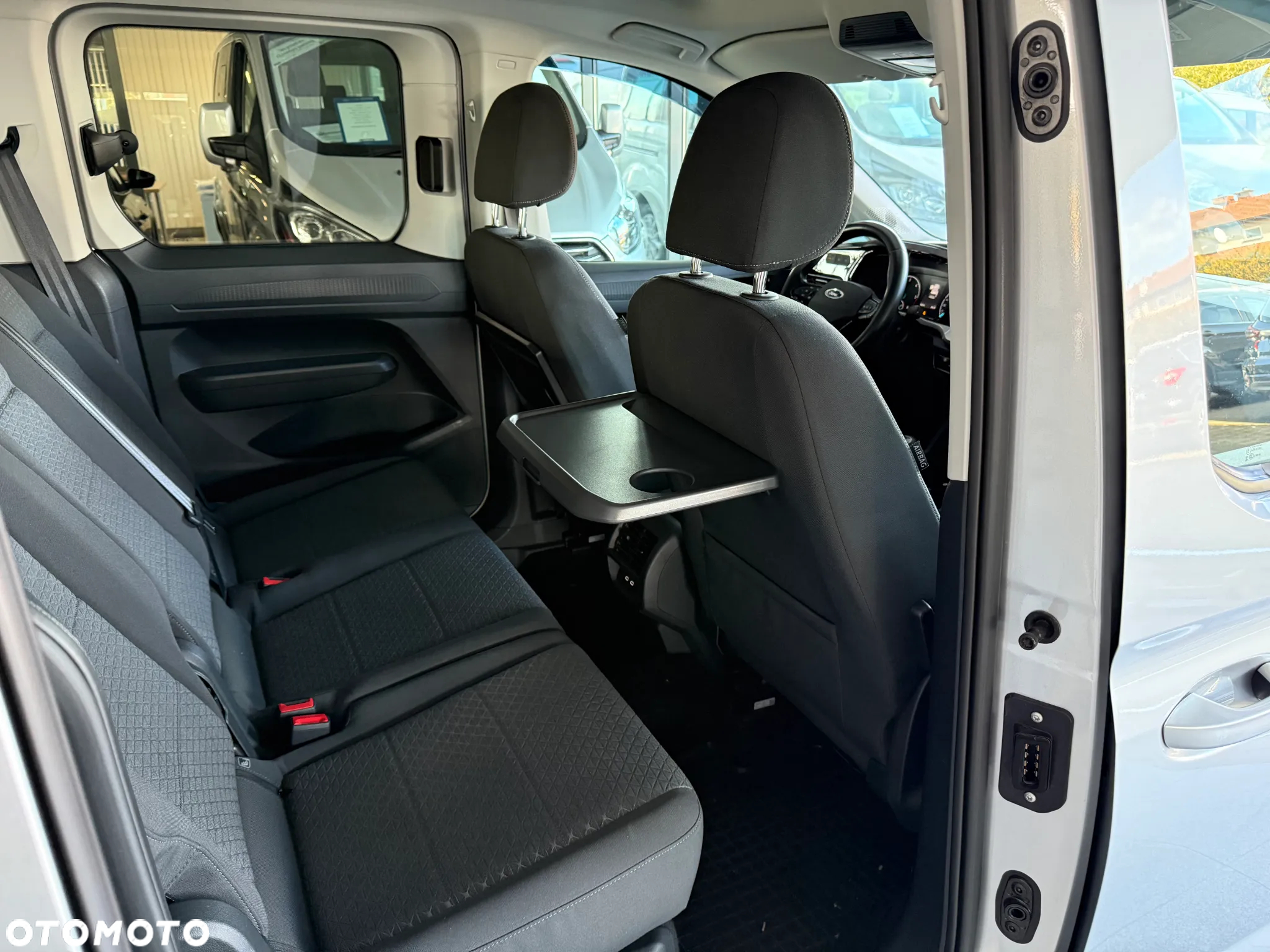 Ford Tourneo Connect 2.0 EcoBlue Titanium - 36