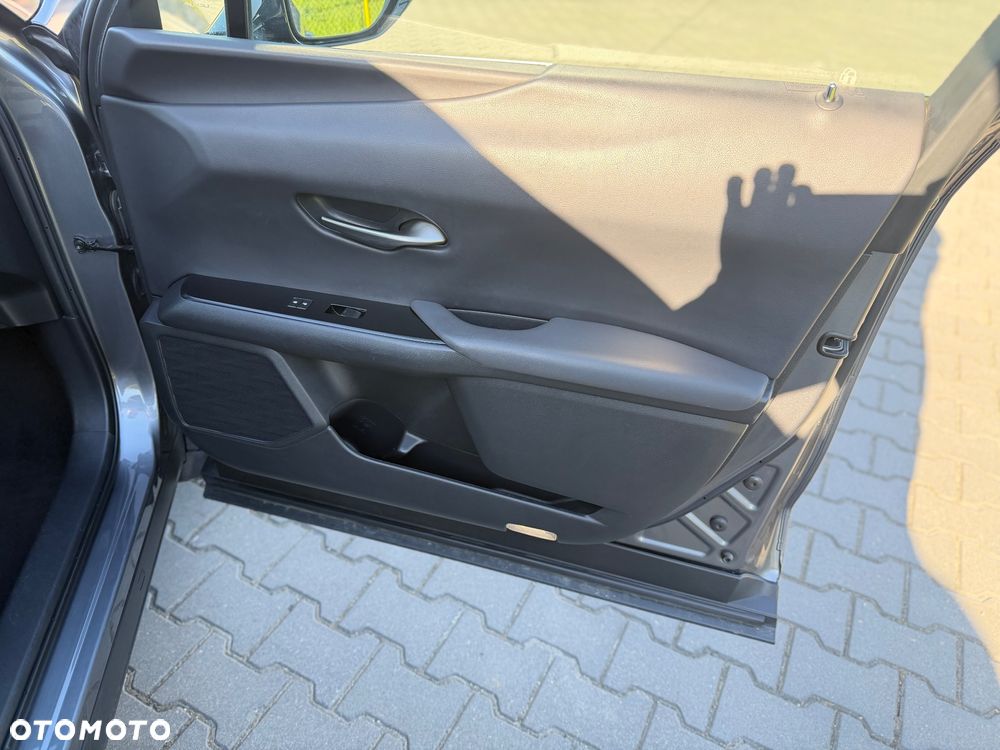 Lexus UX 250h GPF Elegance 2WD - 22