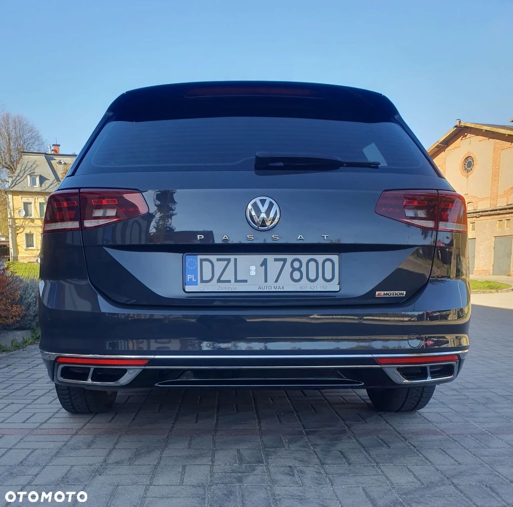Volkswagen Passat 2.0 TDI SCR DSG 4Motion Business - 13