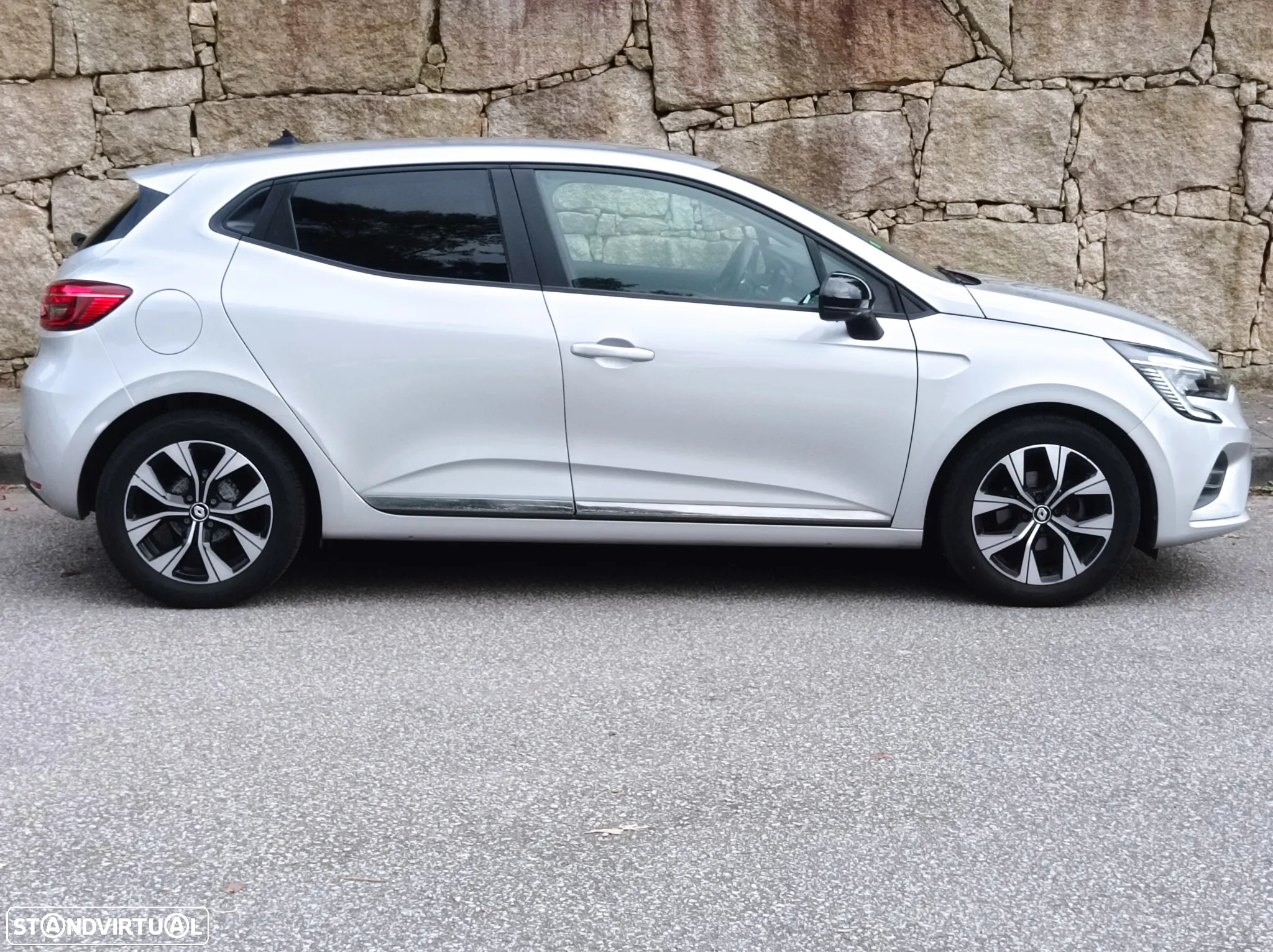 Renault Clio 1.0 TCe Evolution Bi-Fuel - 3