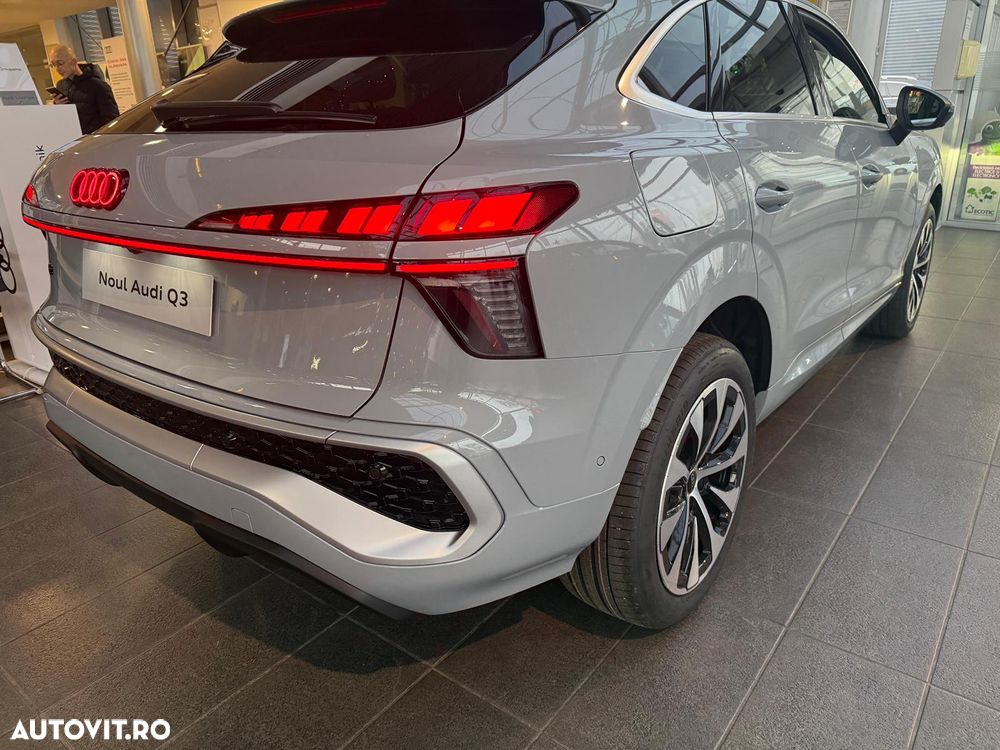 Audi Q3 Sportback 2.0 35 TDI S tronic S Line - 13