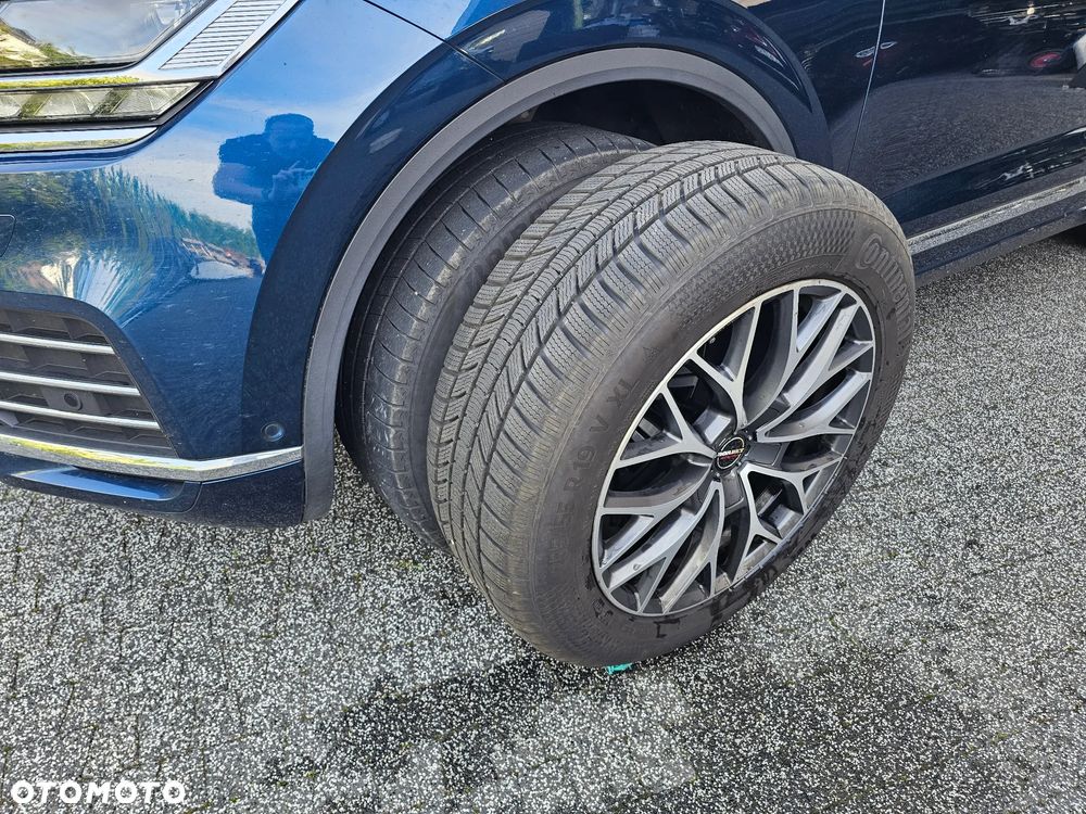 Volkswagen Touareg - 8