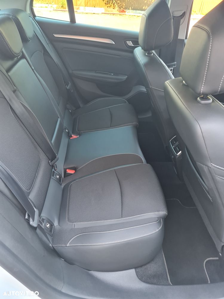 Renault Megane TCe 140 EDC GPF Techno - 24