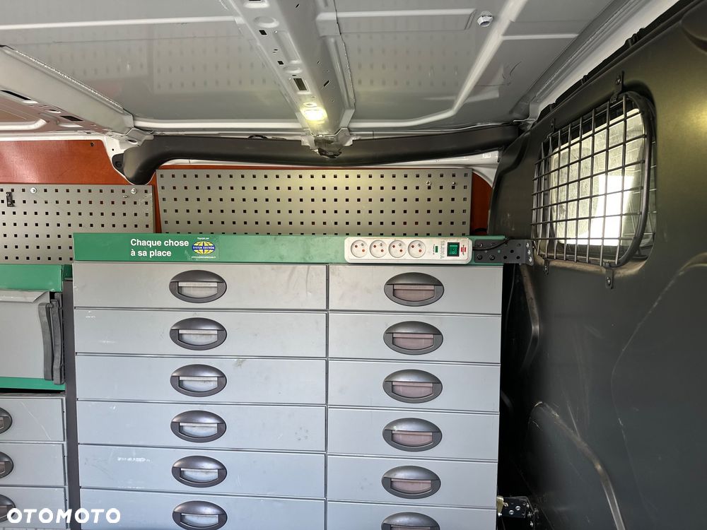 Ford Transit Custom - 27