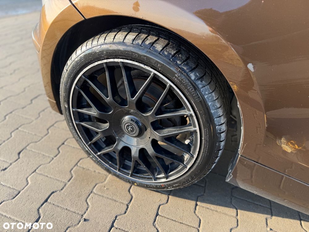 BMW Seria 1 120d - 17