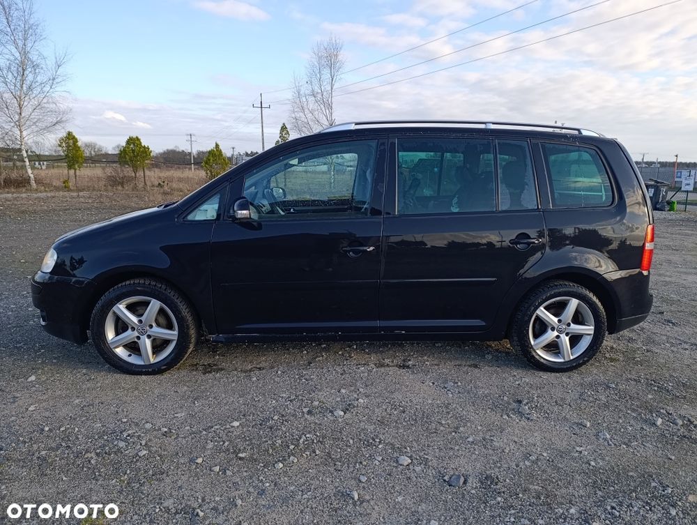 Volkswagen Touran - 3