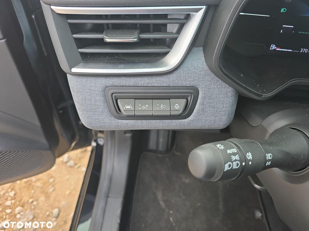 Mitsubishi Colt 1.0T Invite Style Cold - 23