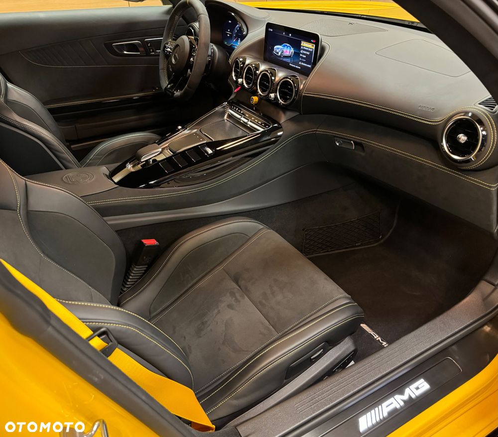 Mercedes-Benz AMG GT R - 17