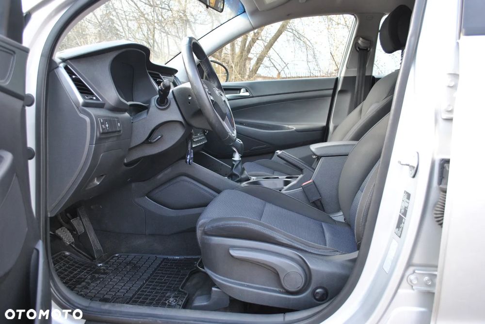 Hyundai Tucson blue 1.7 CRDi 2WD Classic - 14