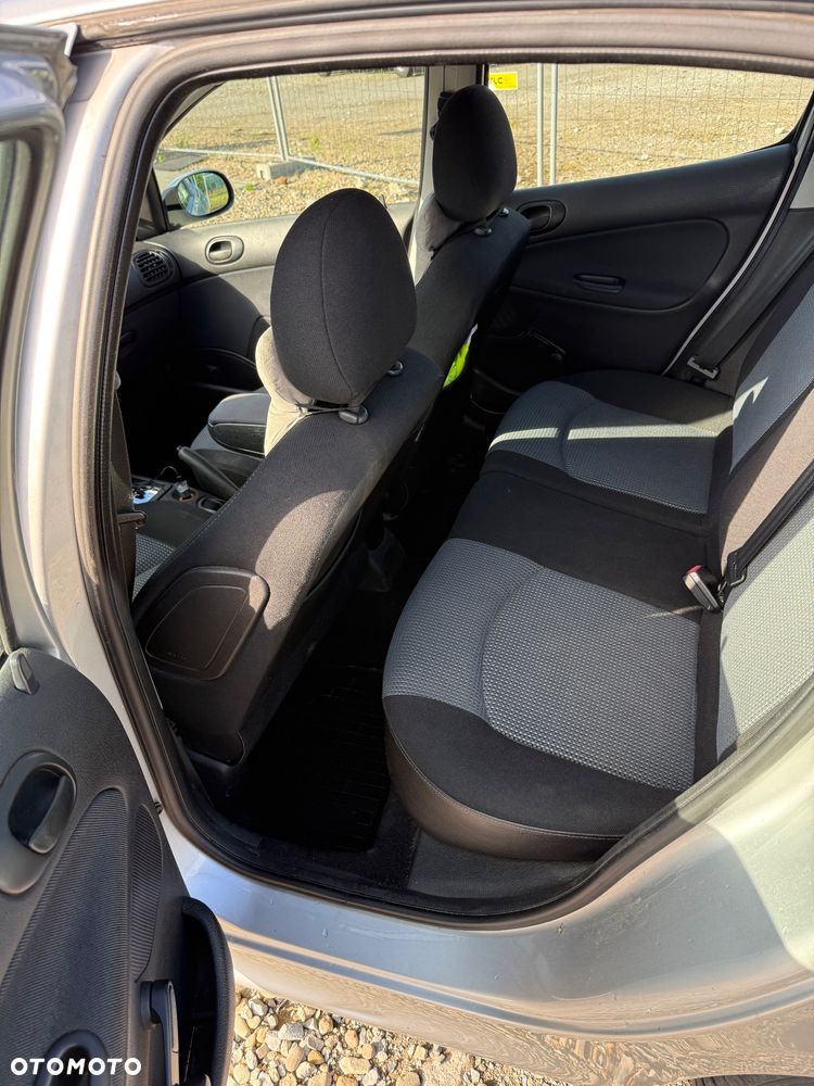 Peugeot 206 - 9