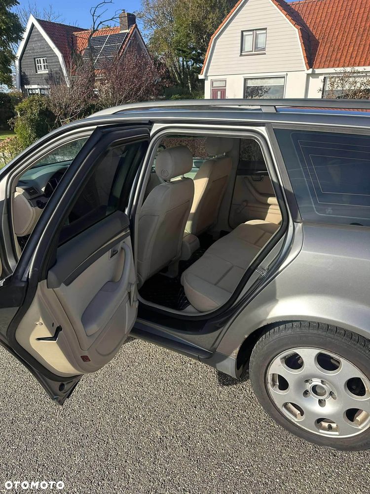 Audi A4 Avant - 19