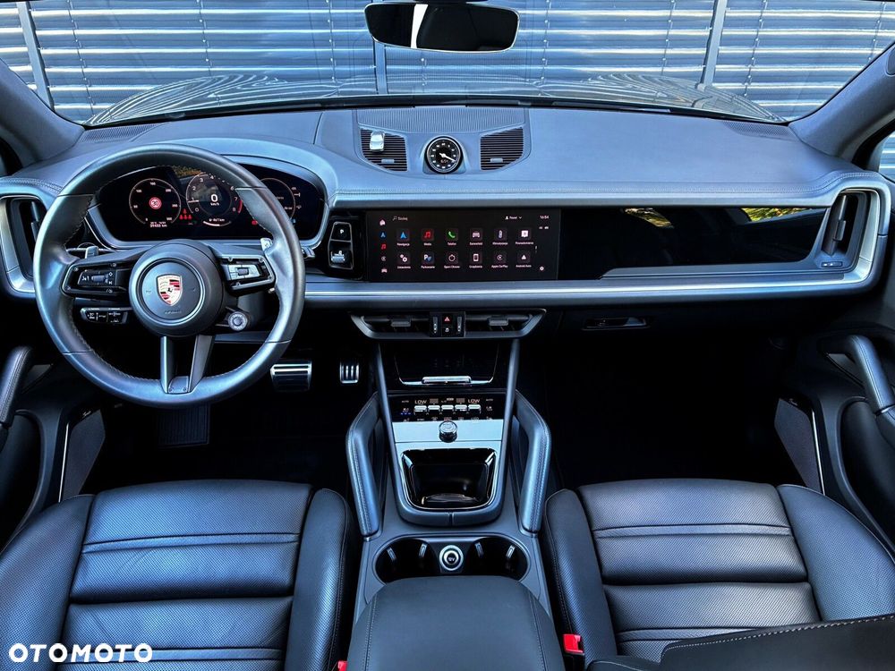 Porsche Cayenne - 26