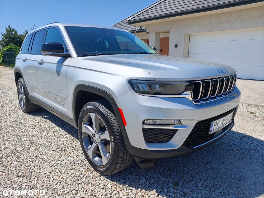 Jeep Grand Cherokee - 1