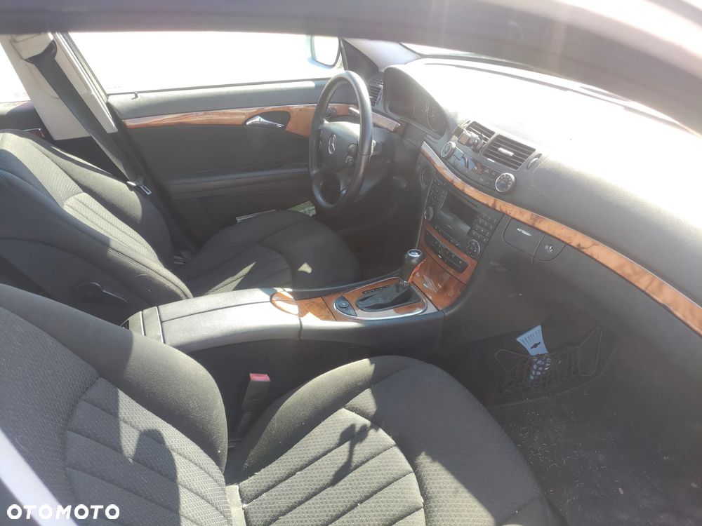 Mercedes-Benz Klasa E 200 Kompressor Automatik Elegance - 18