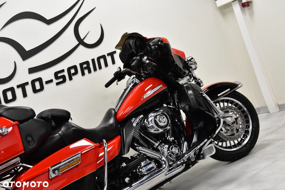 Harley-Davidson FLH Electra Glide - 15