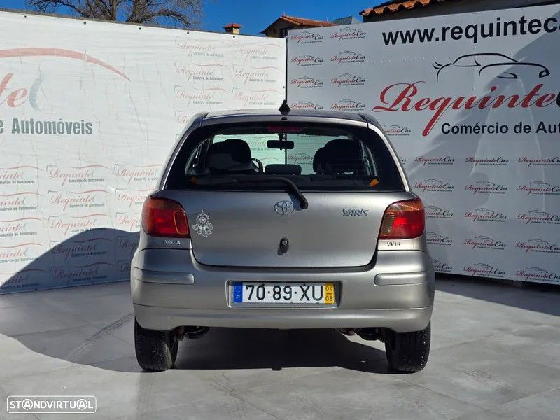 Toyota Yaris 1.0 Sol MMT AC - 10