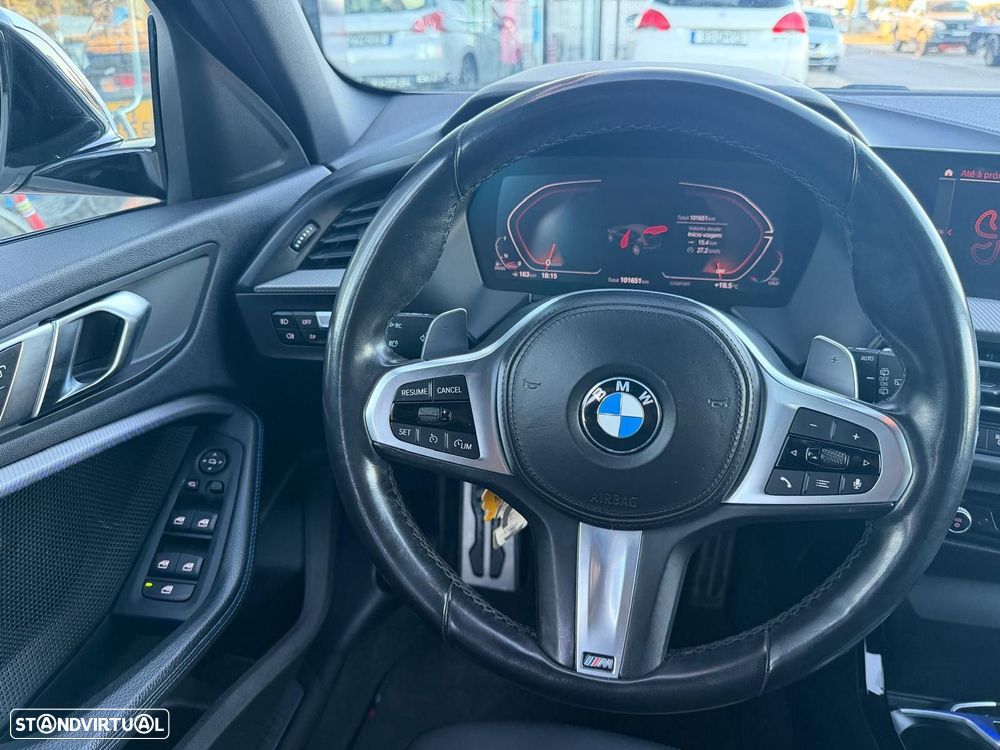 BMW 118 d Pack Desportivo M - 13
