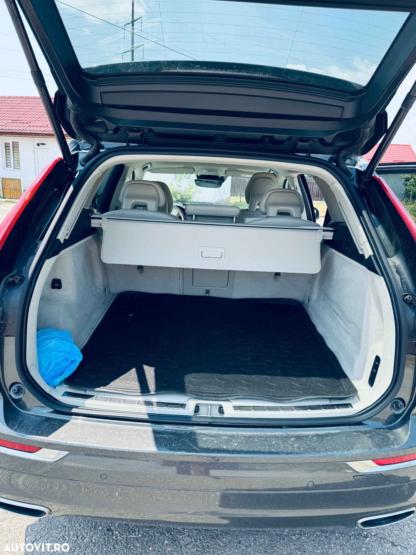 Volvo XC 60 D5 AWD Inscription - 7
