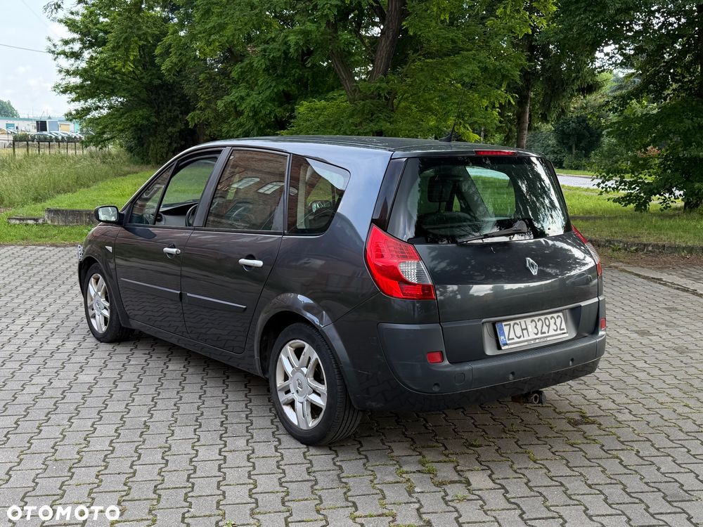 Renault Grand Scenic 1.9 dCi XXL FAP Avantage - 2