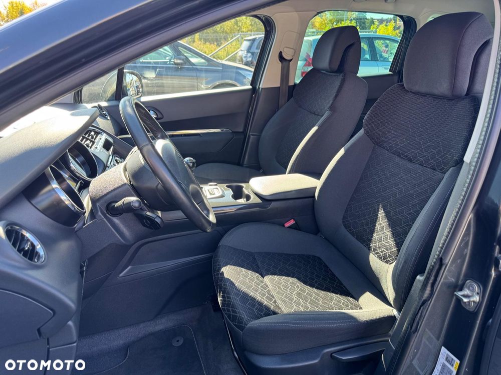 Peugeot 3008 1.6 BlueHDi Style S&S - 16