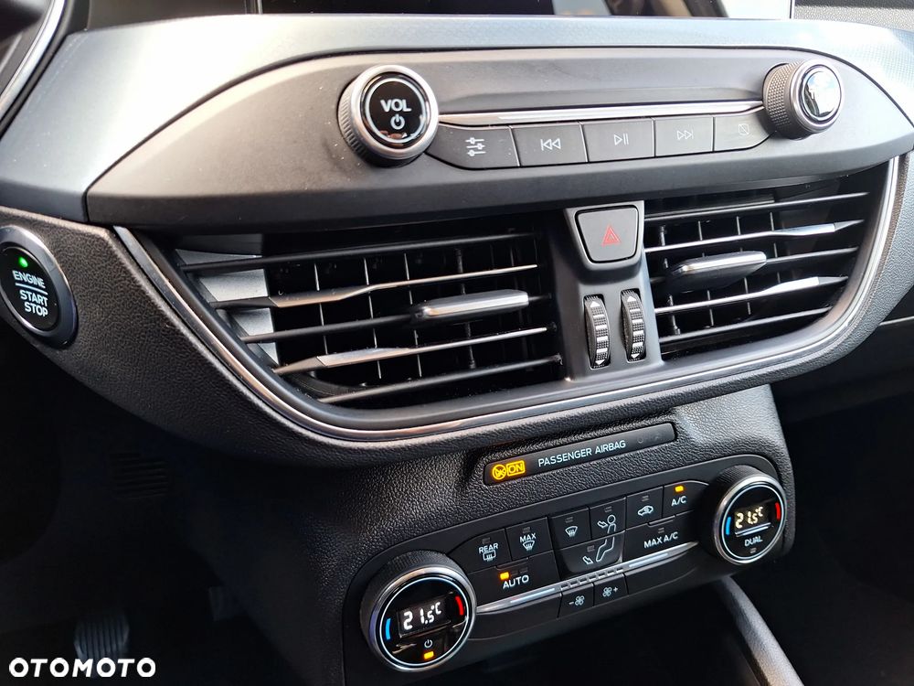 Ford Focus 1.5 EcoBoost Active Business - 36